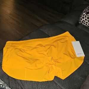 Lululemon Speed Up LR Short, 2.5 Lined!! CLNT!! Nwts! Womens. Sz 14